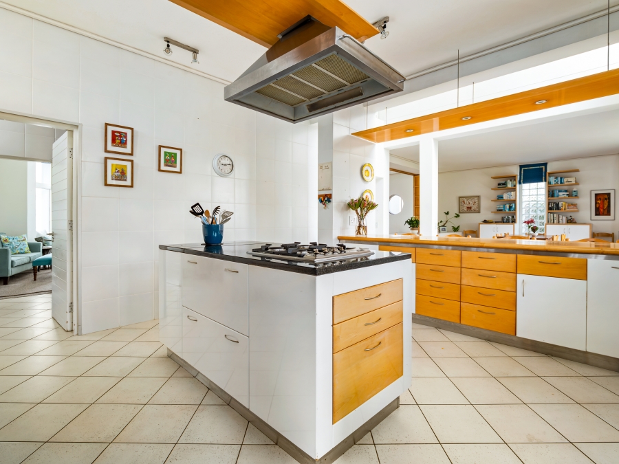 4 Bedroom Property for Sale in Leisure Isle Western Cape